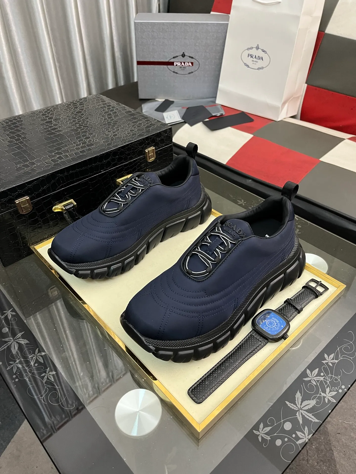 Men's shoes 💰560⌚️⌚️【PRADA】Prada - high-end quality original order 🔍🔍🔍 casual sports shoes - Upper: imported 🔝 Napa calfskin, pebbled calfskin, branded epoxy hollow mesh canvas, shoe body sewn with branded metal fasteners - Lining: water-dyed cowhide - Outsole: ultra-light TPU foam rubber; two-color molded outsole -Ultra-high quality control, fine workmanship, highlighting (high-end, nobility, class) -Size: 38-445️⃣colors available